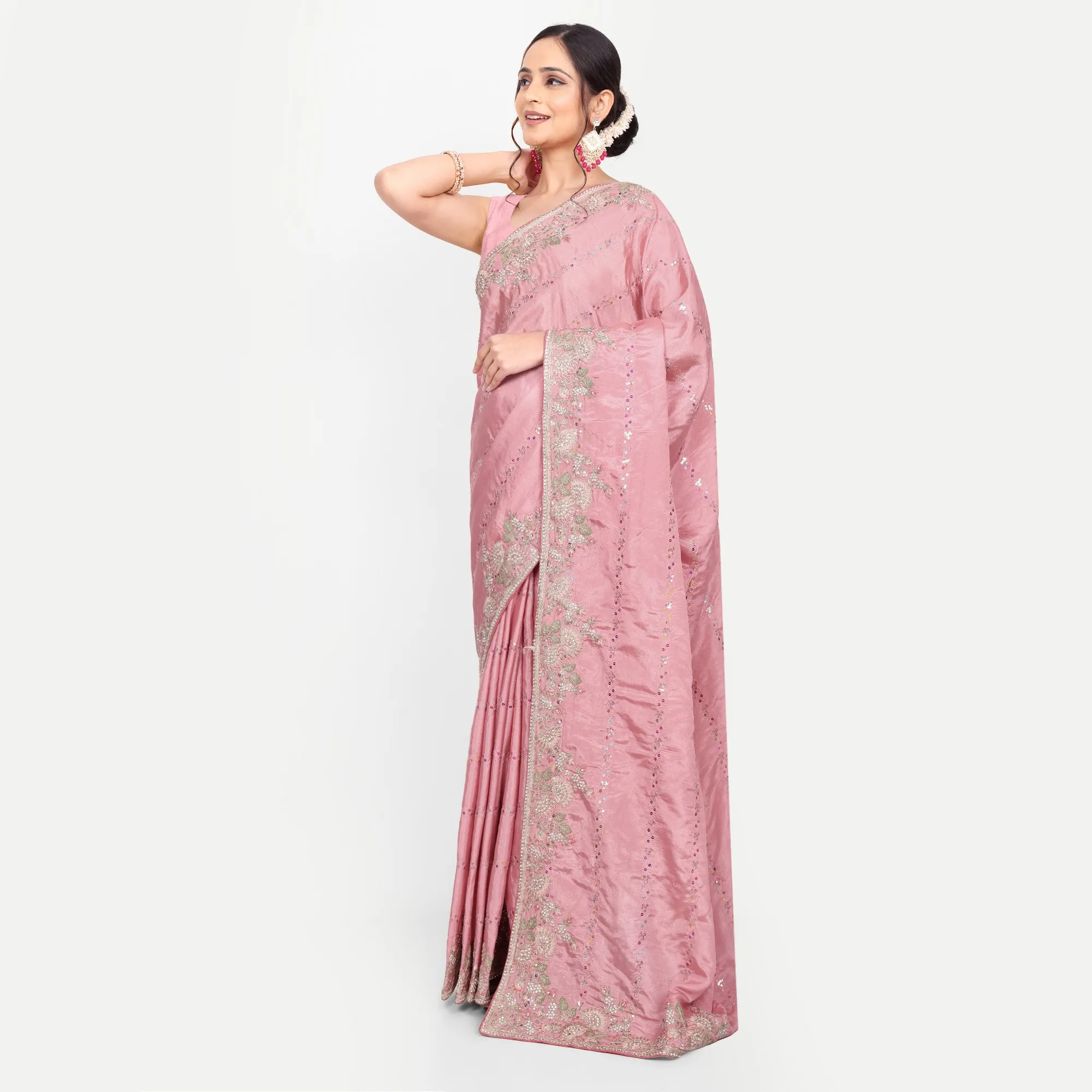 sareewithout blouse 14