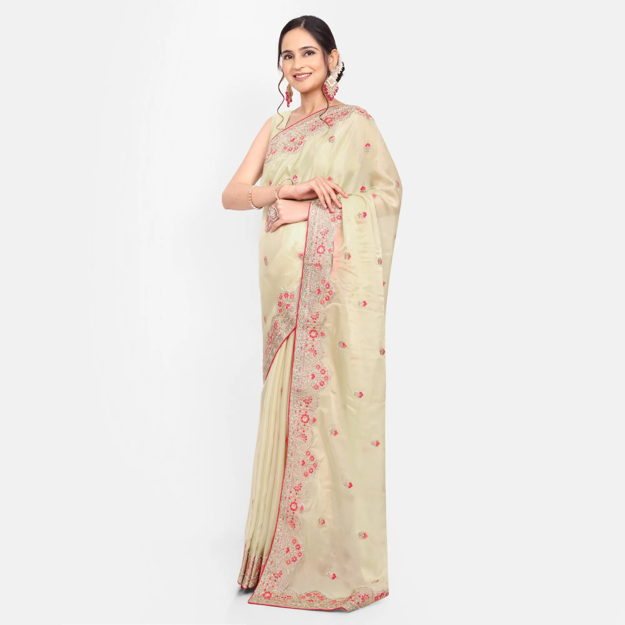 sareewithout blouse 20