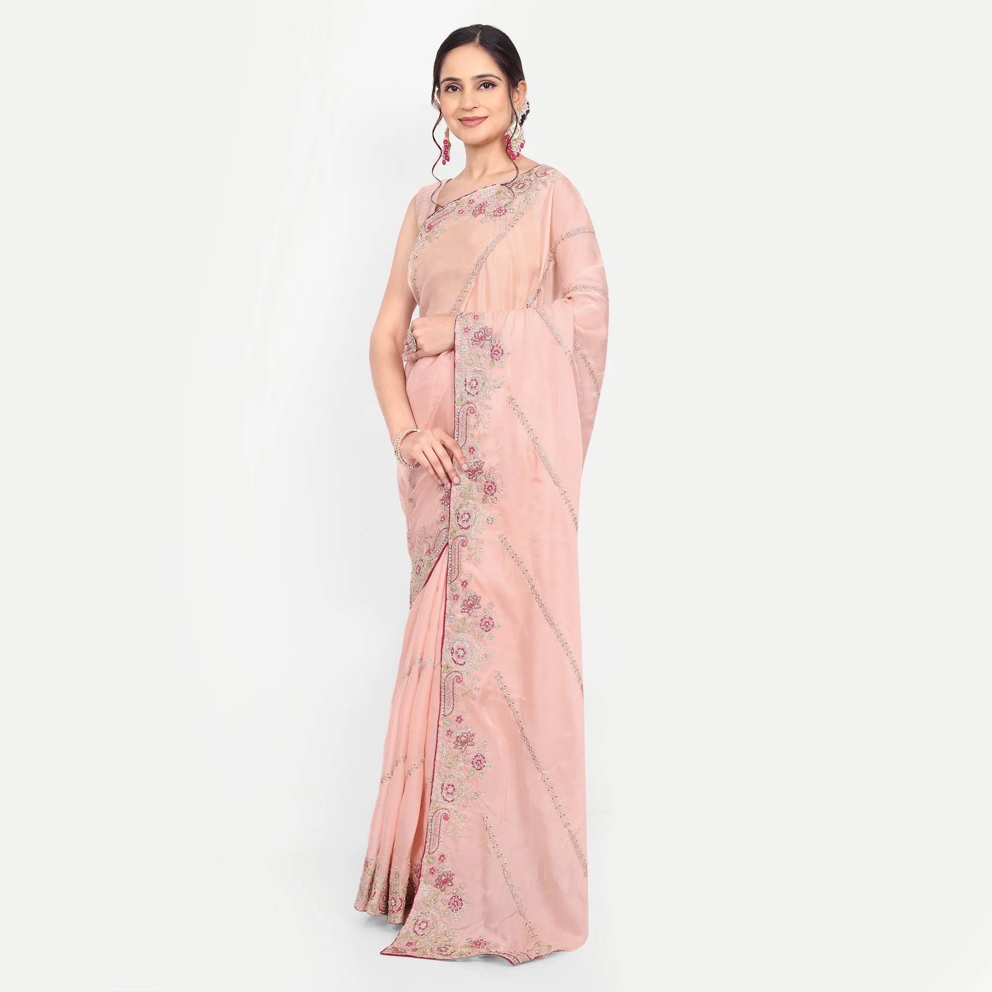 sareewithout blouse 38