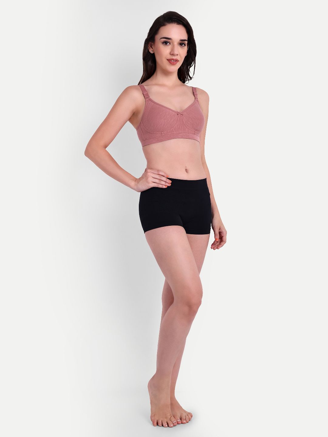 ecomm female shoot