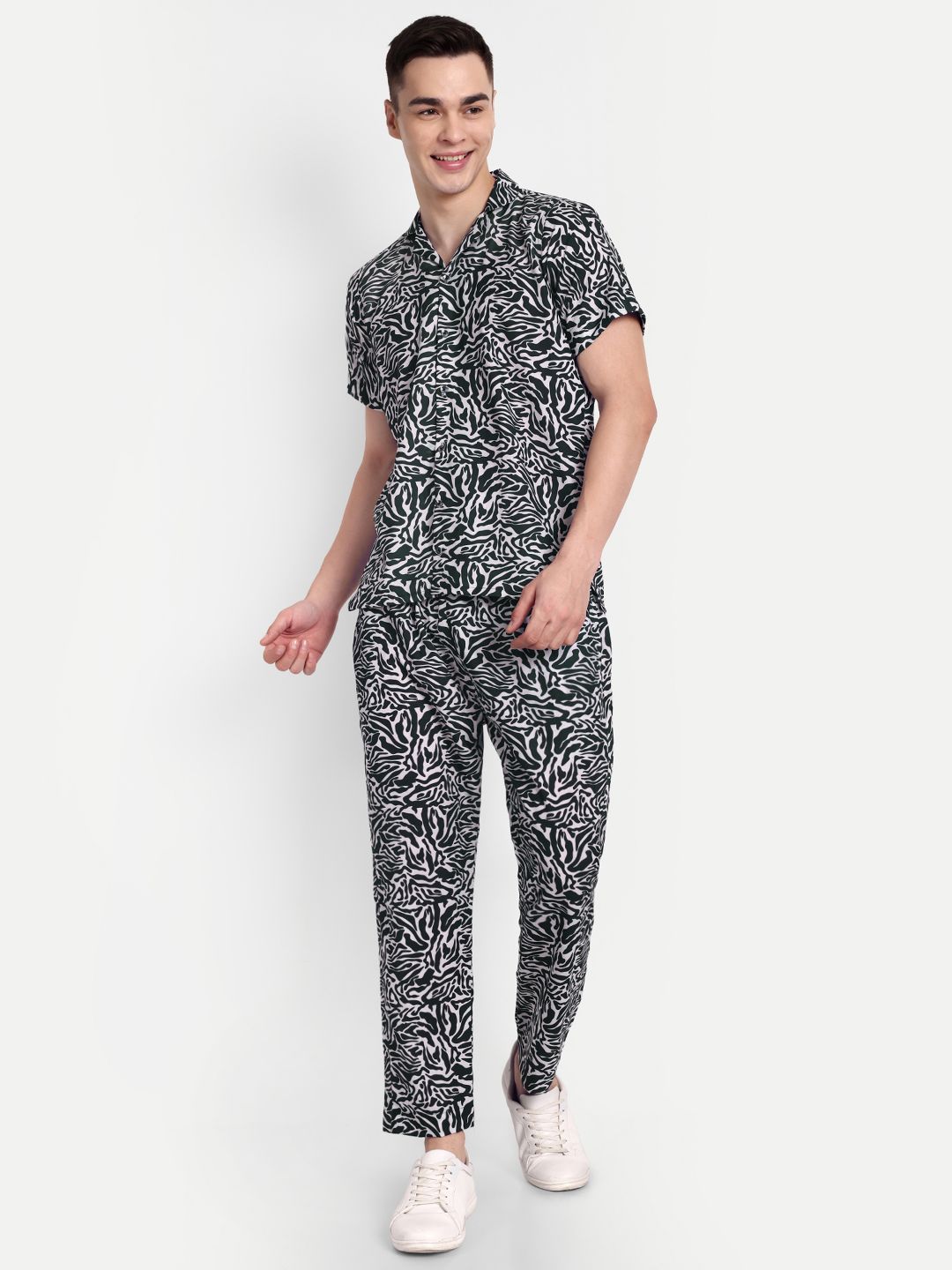ecomm male shoot
